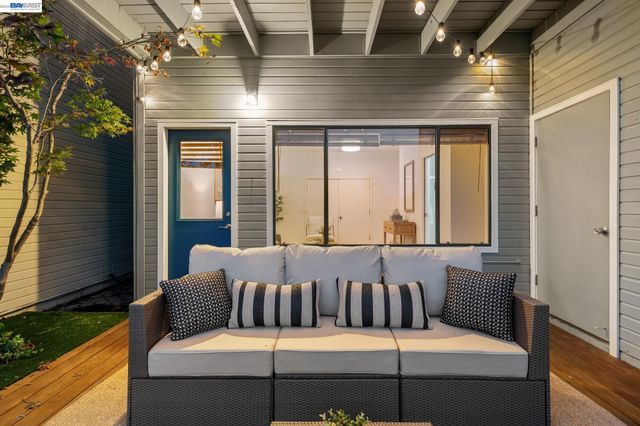 6 Invincible Ct F40, Alameda, CA 94501