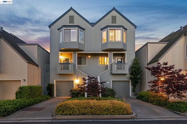 6 Invincible Ct F40, Alameda, CA 94501