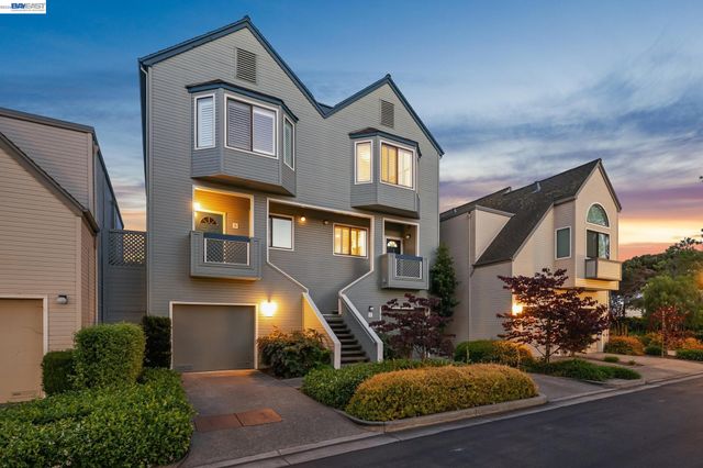 6 Invincible Ct F40, Alameda, CA 94501