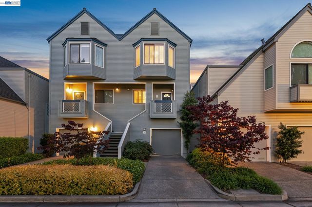 6 Invincible Ct F40, Alameda, CA 94501