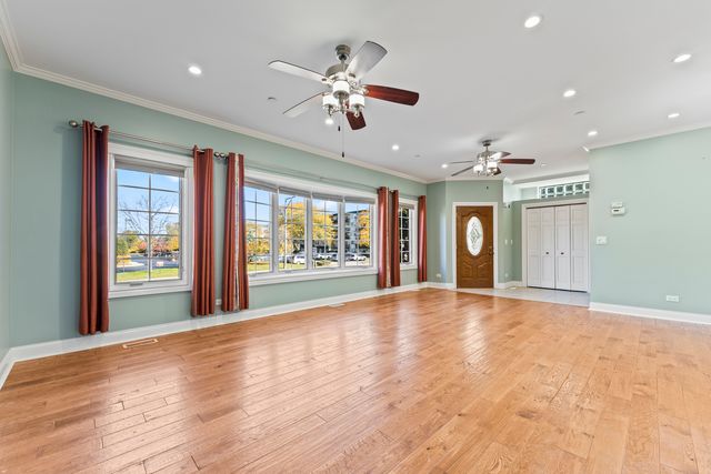 5533 LINCOLN Avenue, Morton Grove, IL 60053