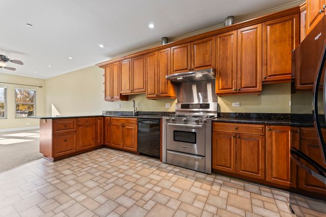 5533 LINCOLN Avenue, Morton Grove, IL 60053