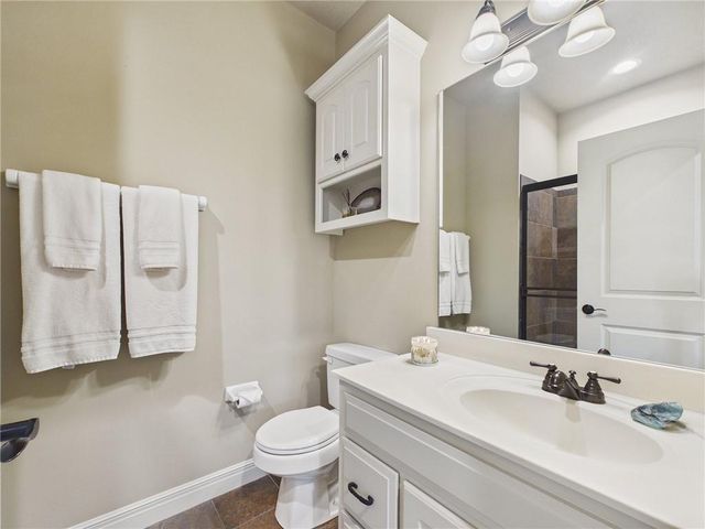 4805 N 124th Terrace, Kansas City, KS 66109