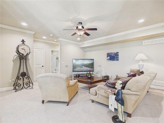 4805 N 124th Terrace, Kansas City, KS 66109