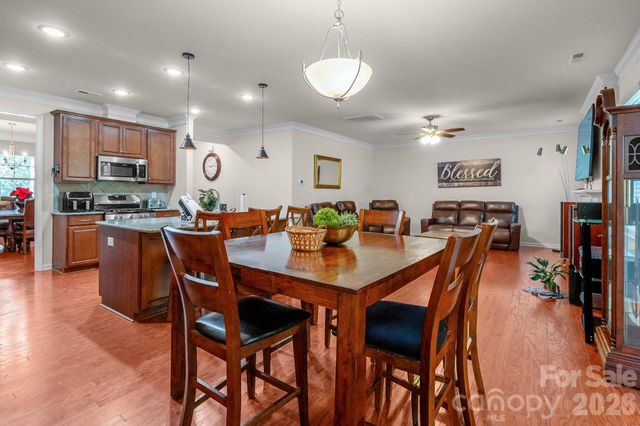1310 Robinson Oaks Drive, Gastonia, NC 28054