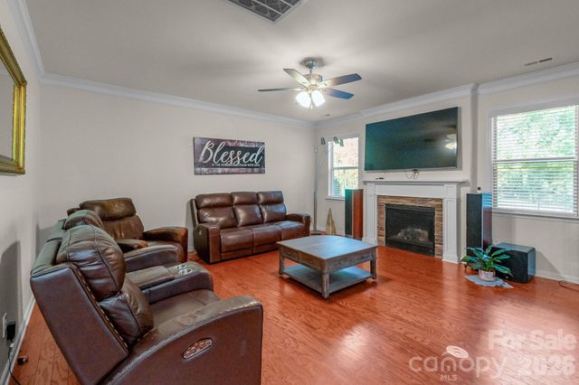 1310 Robinson Oaks Drive, Gastonia, NC 28054