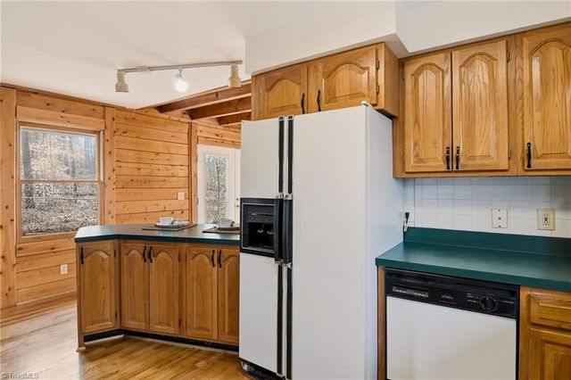 1874 Cedar Canyon Road, Kernersville, NC 27284