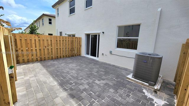 2591 SE 25th Ter, Homestead, FL 33035
