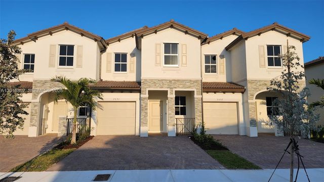 2591 SE 25th Ter, Homestead, FL 33035