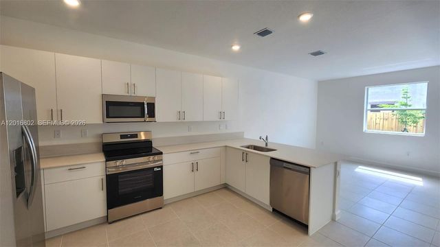 2591 SE 25th Ter, Homestead, FL 33035
