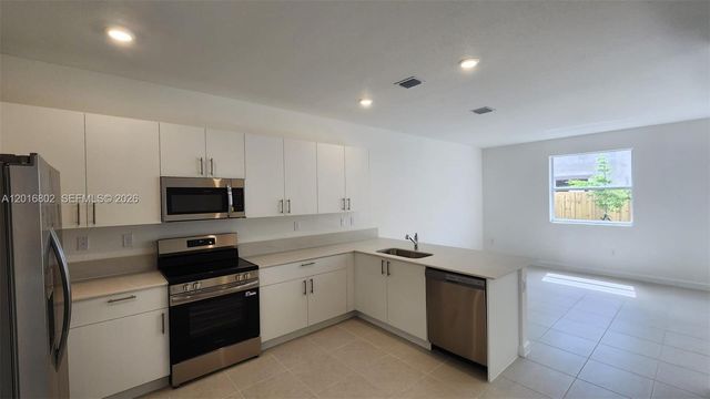 2591 SE 25th Ter, Homestead, FL 33035