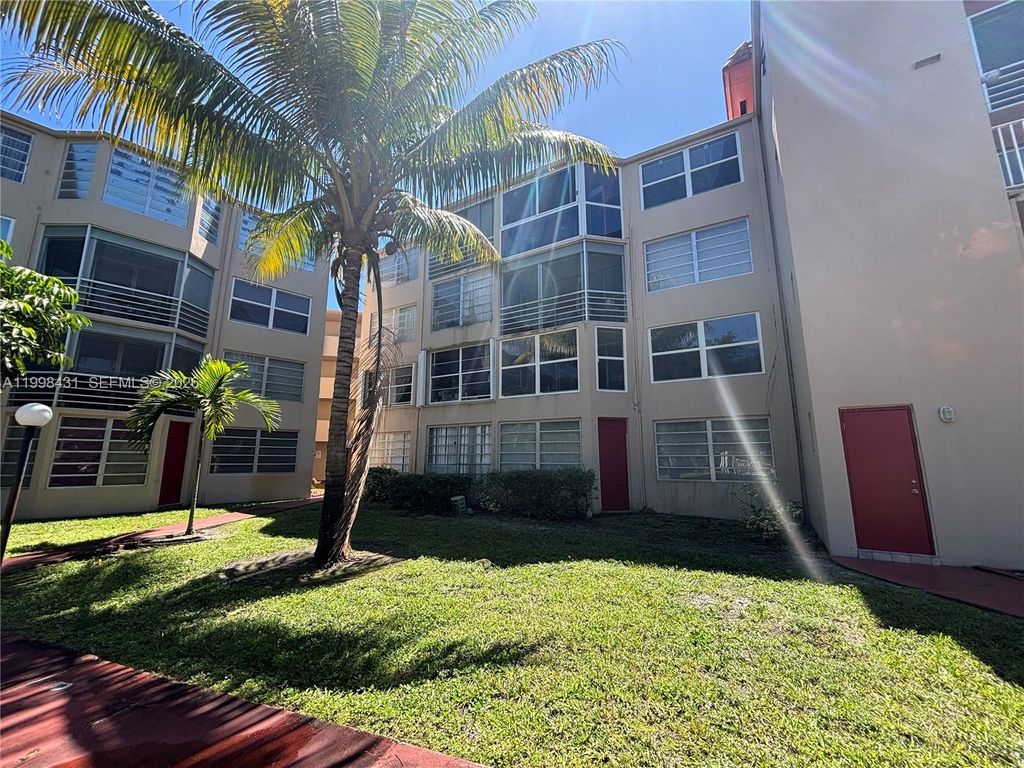 1501 NE 191st Street C211, Miami, FL 33179