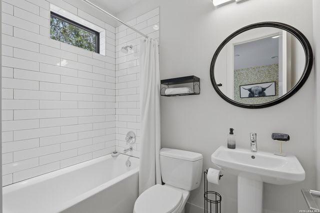 318 W Grayson St Unit 303, San Antonio, TX 78212
