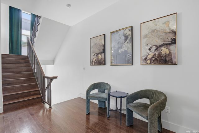 318 W Grayson St Unit 303, San Antonio, TX 78212