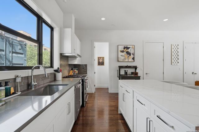 318 W Grayson St Unit 303, San Antonio, TX 78212