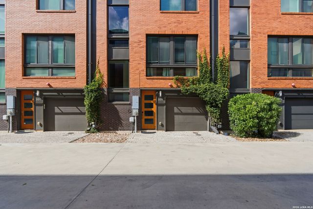 318 W Grayson St Unit 303, San Antonio, TX 78212