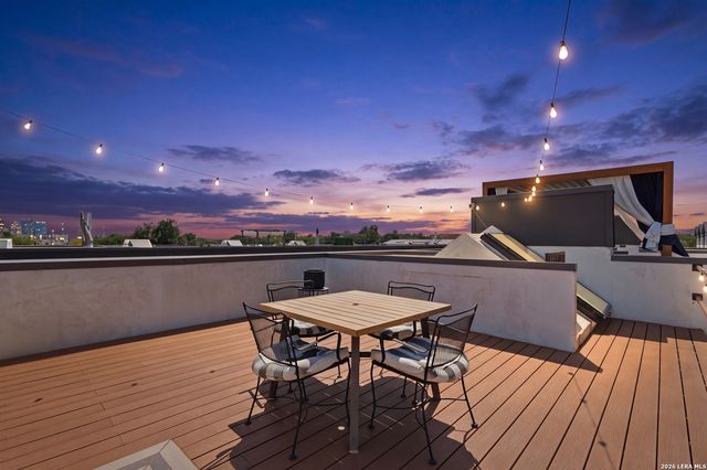 318 W Grayson St Unit 303, San Antonio, TX 78212