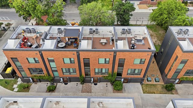 318 W Grayson St Unit 303, San Antonio, TX 78212