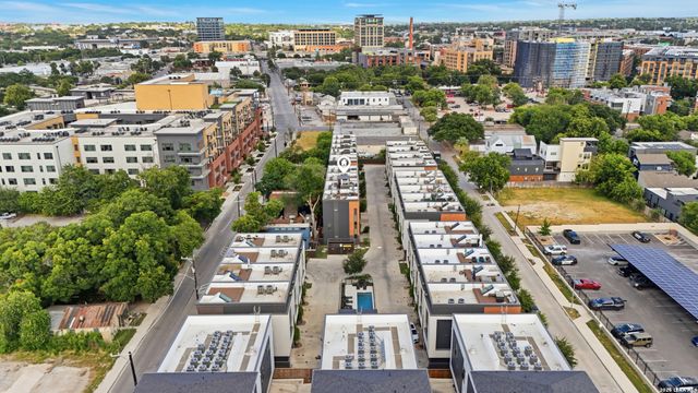 318 W Grayson St Unit 303, San Antonio, TX 78212