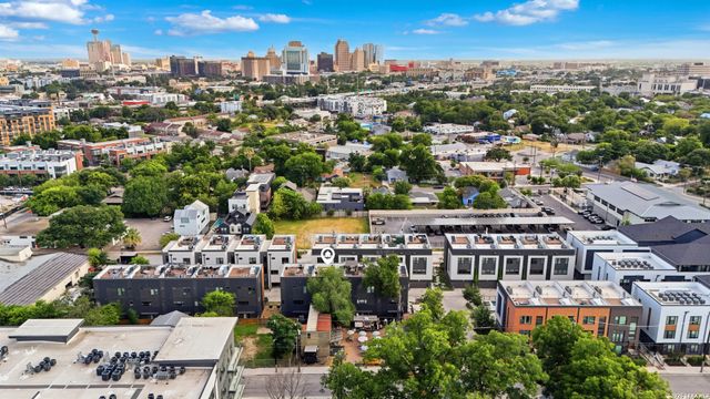 318 W Grayson St Unit 303, San Antonio, TX 78212