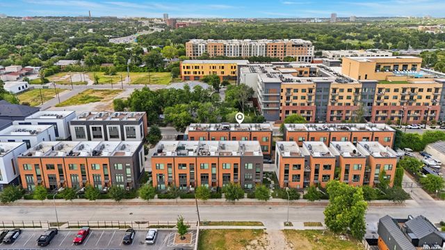 318 W Grayson St Unit 303, San Antonio, TX 78212