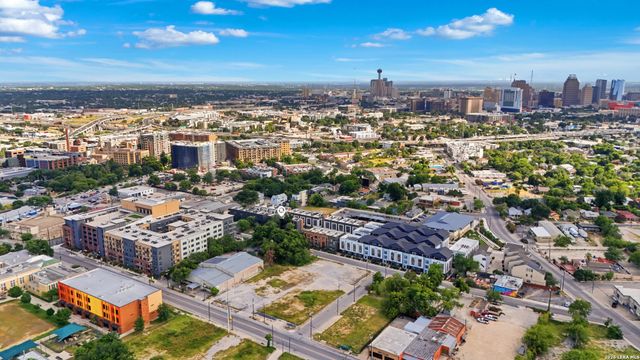 318 W Grayson St Unit 303, San Antonio, TX 78212