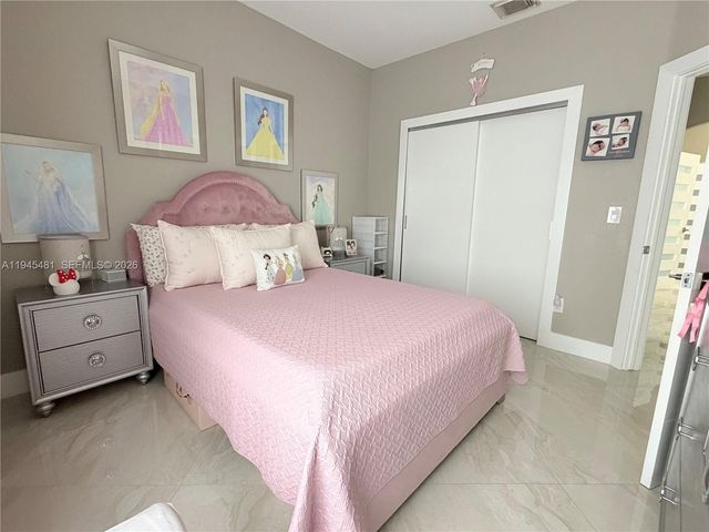 8737 NW 168th Ln, Miami Lakes, FL 33018