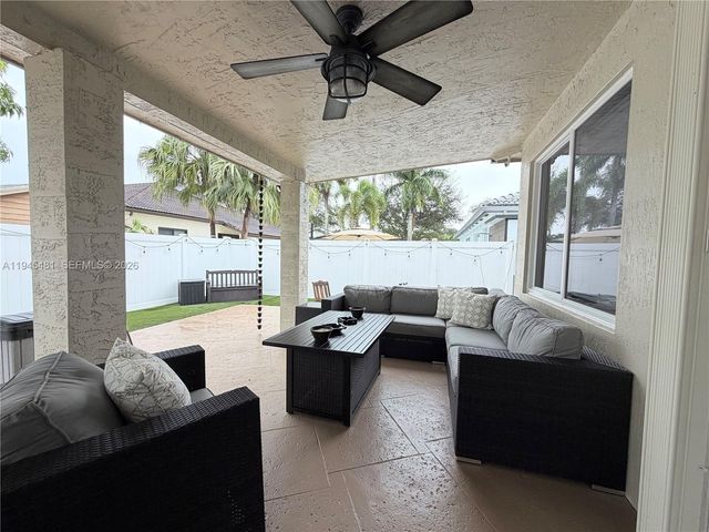 8737 NW 168th Ln, Miami Lakes, FL 33018