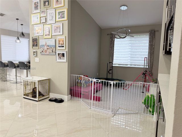 8737 NW 168th Ln, Miami Lakes, FL 33018