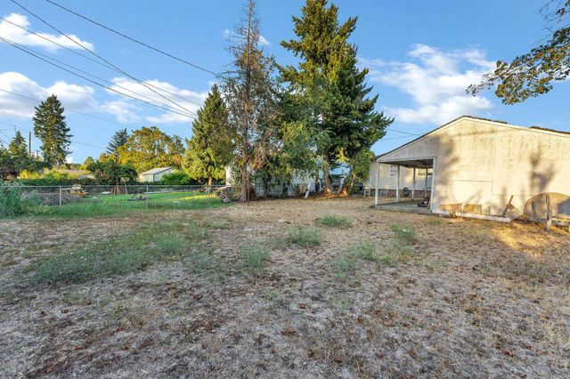 1737 N Smith St, Spokane, WA 99207