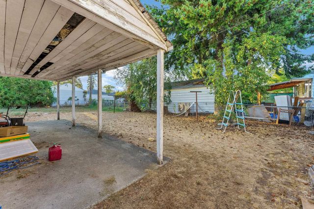 1737 N Smith St, Spokane, WA 99207