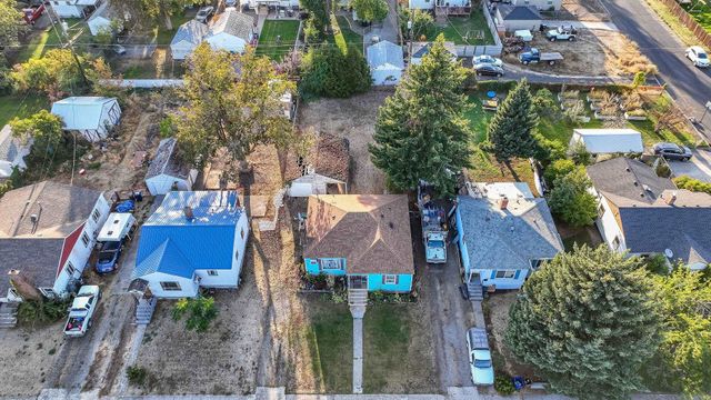 1737 N Smith St, Spokane, WA 99207