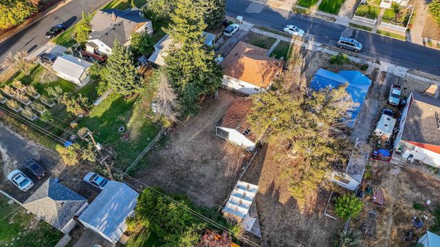 1737 N Smith St, Spokane, WA 99207