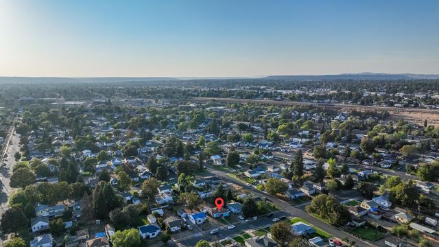 1737 N Smith St, Spokane, WA 99207