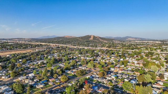 1737 N Smith St, Spokane, WA 99207