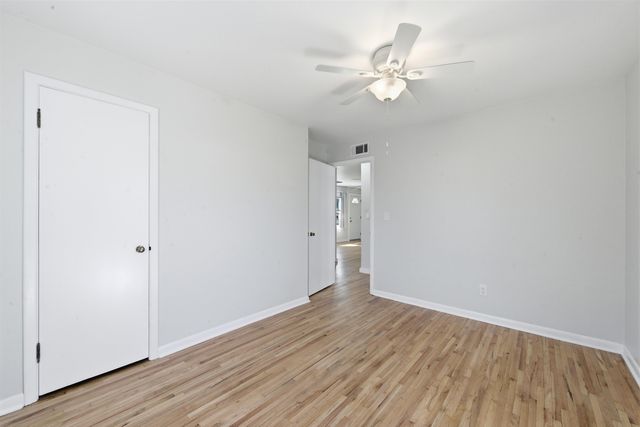 1138 E Tulsa St, Wichita, KS 67216