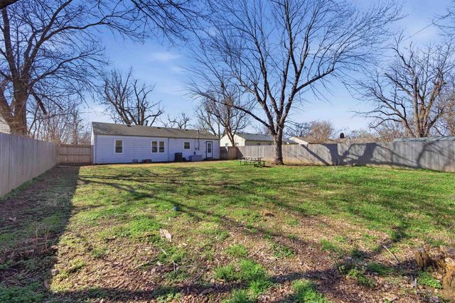 1138 E Tulsa St, Wichita, KS 67216