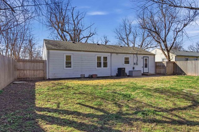 1138 E Tulsa St, Wichita, KS 67216