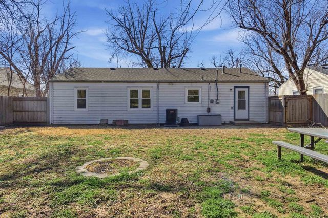 1138 E Tulsa St, Wichita, KS 67216