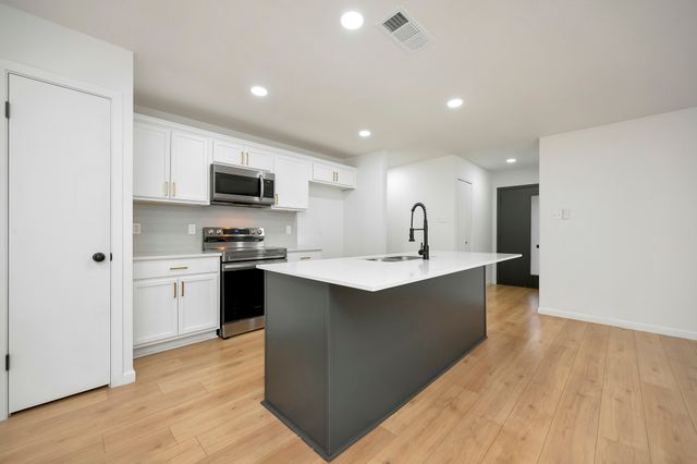 9415 Timberbluff Road, Dallas, TX 75249