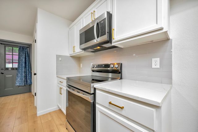 9415 Timberbluff Road, Dallas, TX 75249