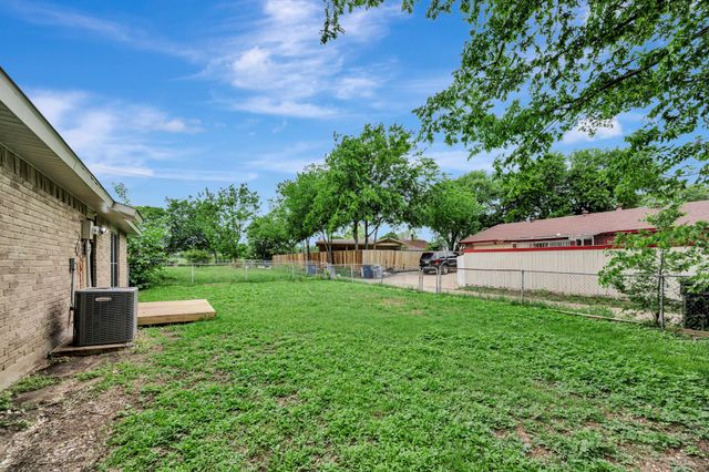 9415 Timberbluff Road, Dallas, TX 75249