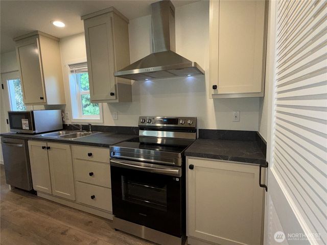 20405 Crane Place, Ocean Park, WA 98640