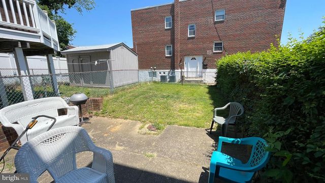 9888 GARVEY DR, Philadelphia, PA 19114
