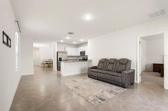 35724 SUNFLOWER HILL DRIVE, Zephyrhills, FL 33541