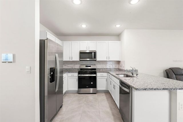 35724 SUNFLOWER HILL DRIVE, Zephyrhills, FL 33541