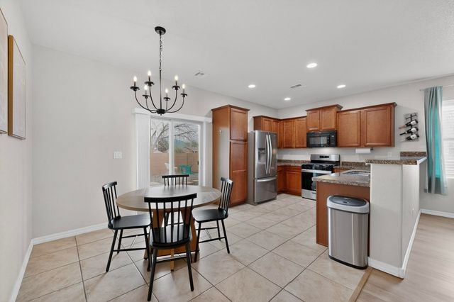 1810 Lark Drive NE, Rio Rancho, NM 87144