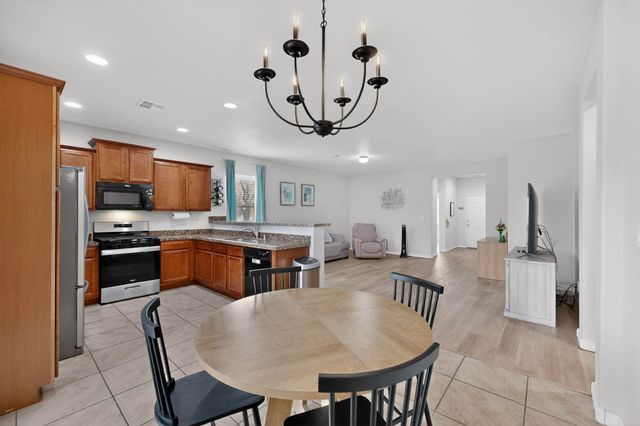 1810 Lark Drive NE, Rio Rancho, NM 87144