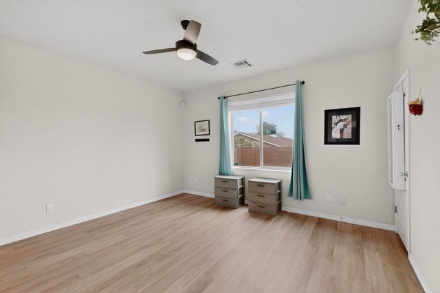 1810 Lark Drive NE, Rio Rancho, NM 87144