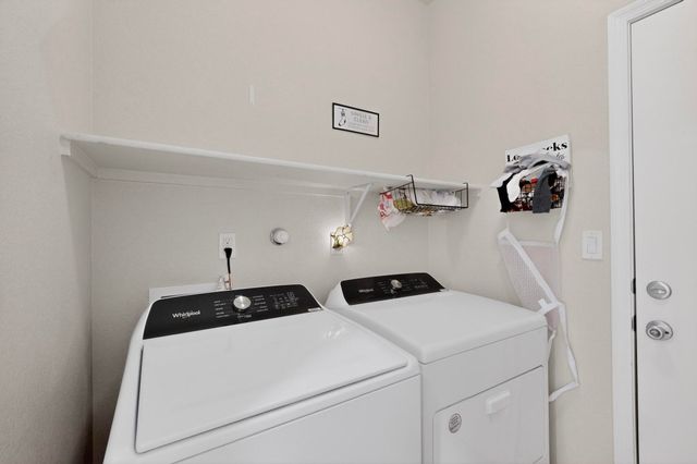 1810 Lark Drive NE, Rio Rancho, NM 87144